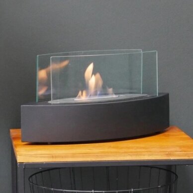 CACHFIRES OVOID BLACK Freistehende Bio-Ethanol-Kamin 1